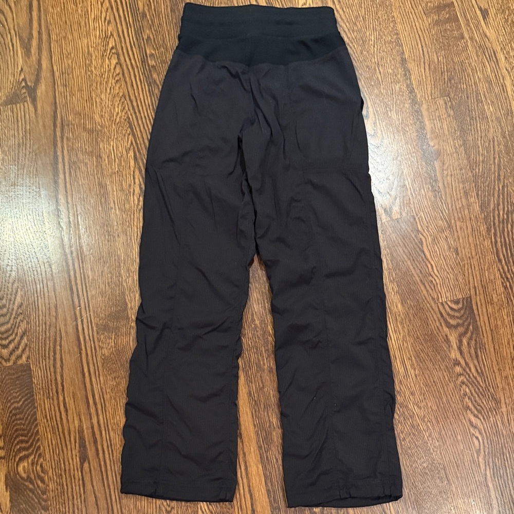 Lululemon Dance Studio Mid-Rise Pant SHORT - Picture 4 of 4